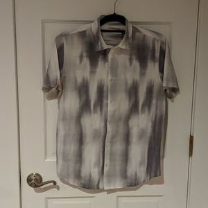 Calvin Klein Short sleeve men's dress shirt size M